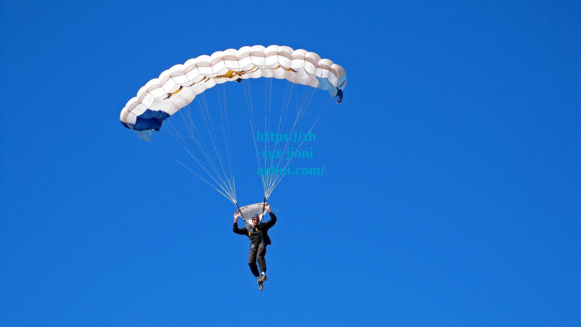 第十五届运动会足球男子20岁以下资格赛,上海U20队逆转胜北京U20队,青春对决点燃绿茵激情